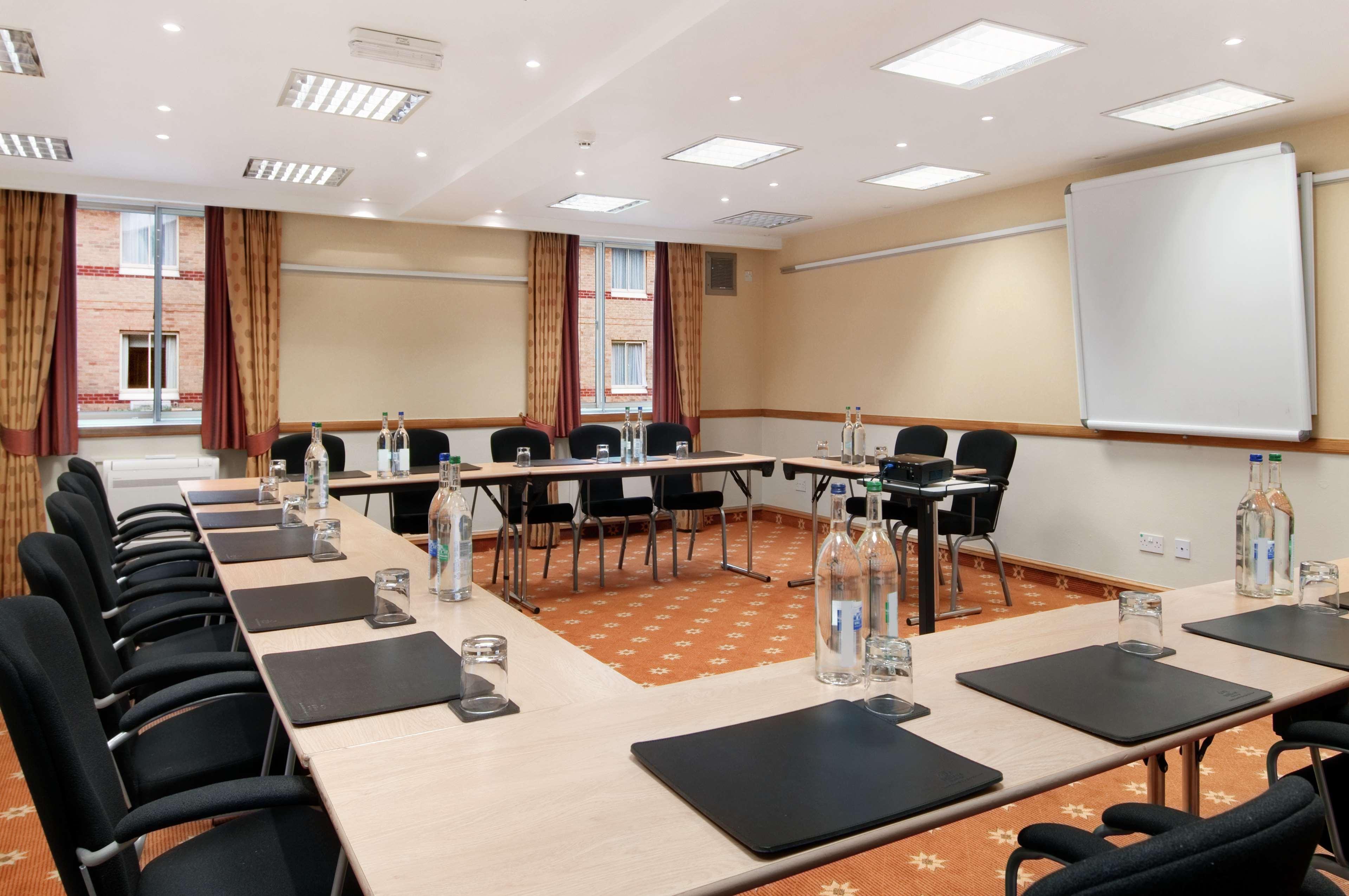 Doubletree By Hilton Bristol North Отель 4*