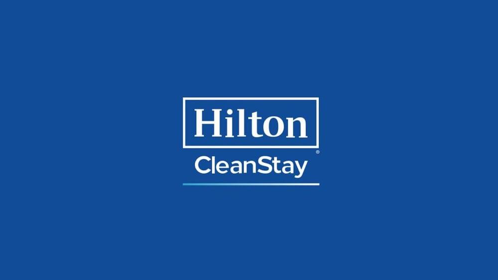 Отель Doubletree By Hilton Bristol North