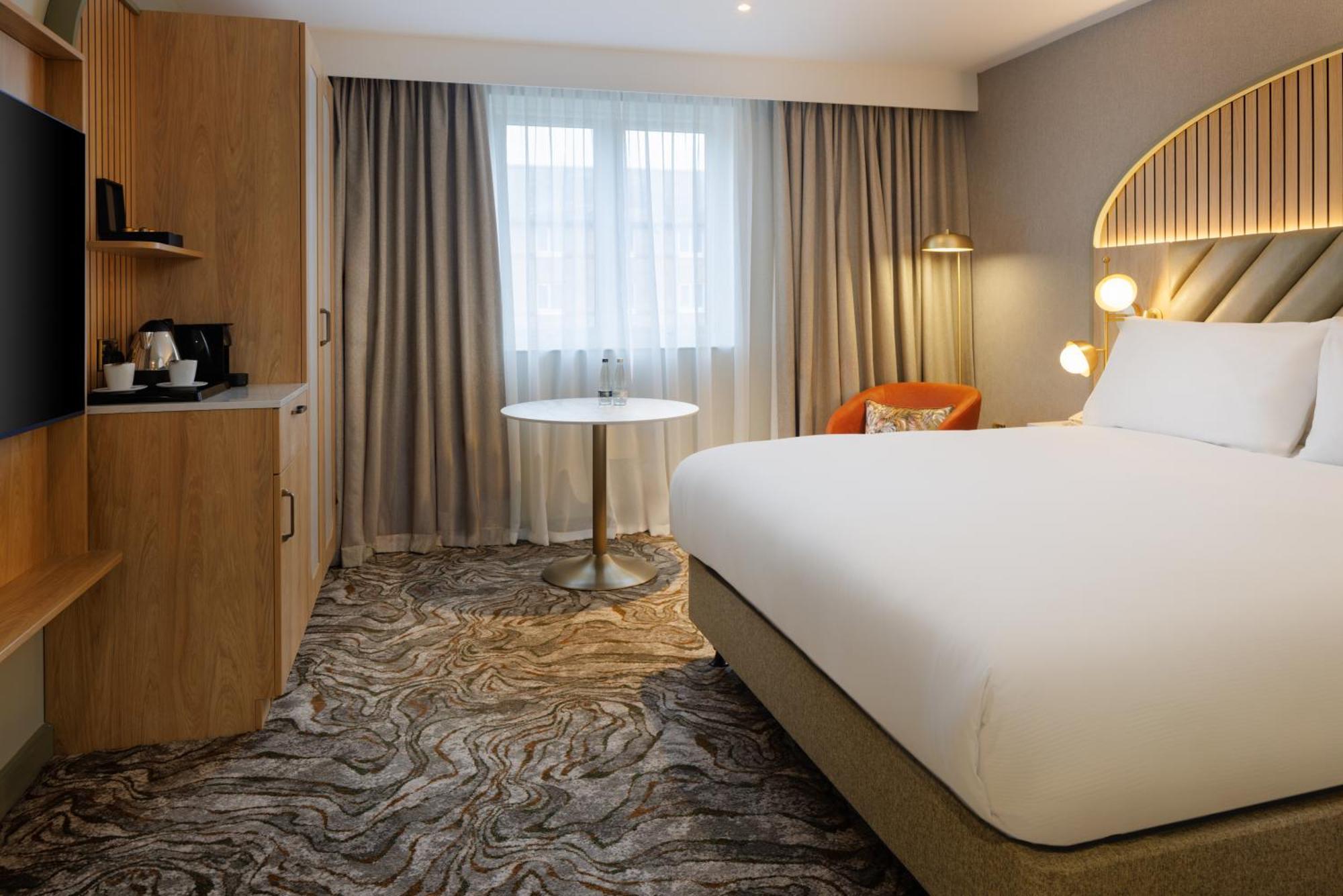 Doubletree By Hilton Bristol North Алмондсбери