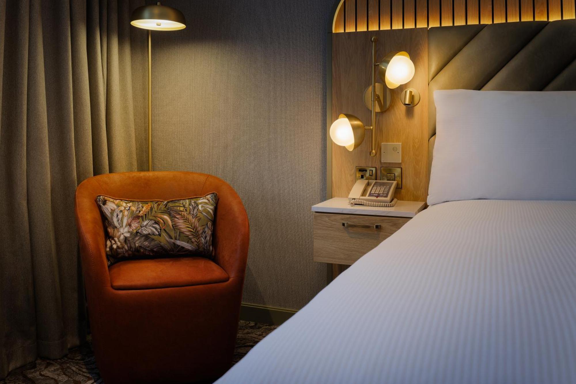 Отель Doubletree By Hilton Bristol North 4*