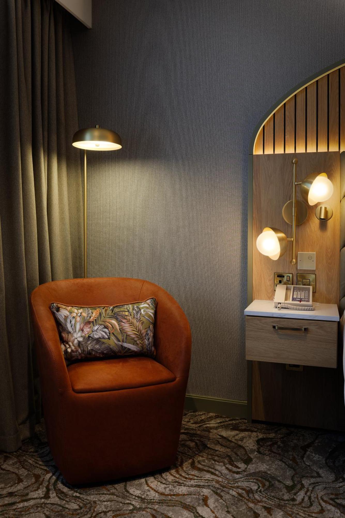 Doubletree By Hilton Bristol North 4*