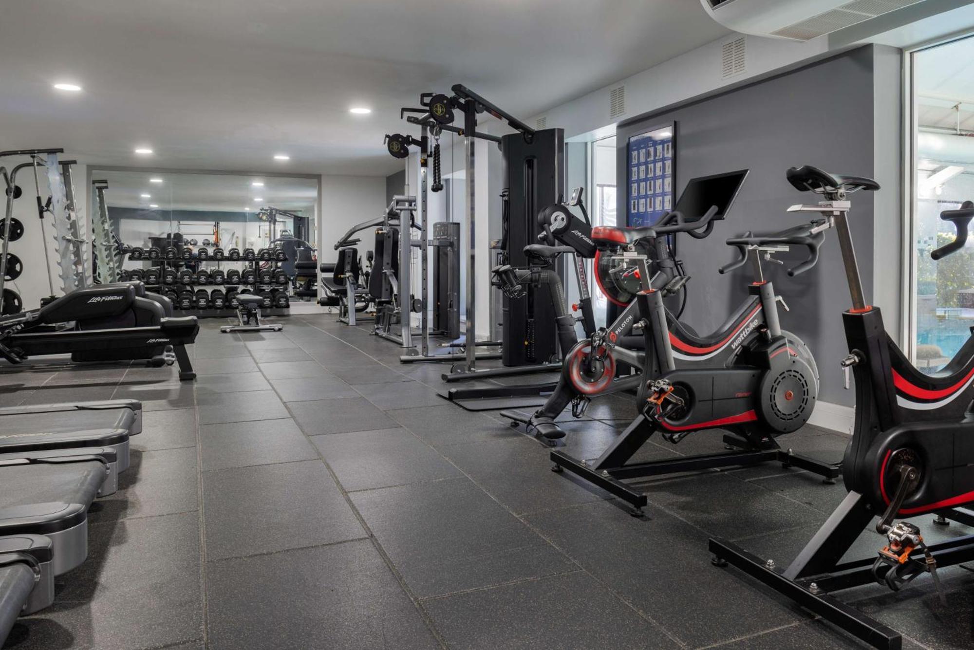 Doubletree By Hilton Bristol North 4*
