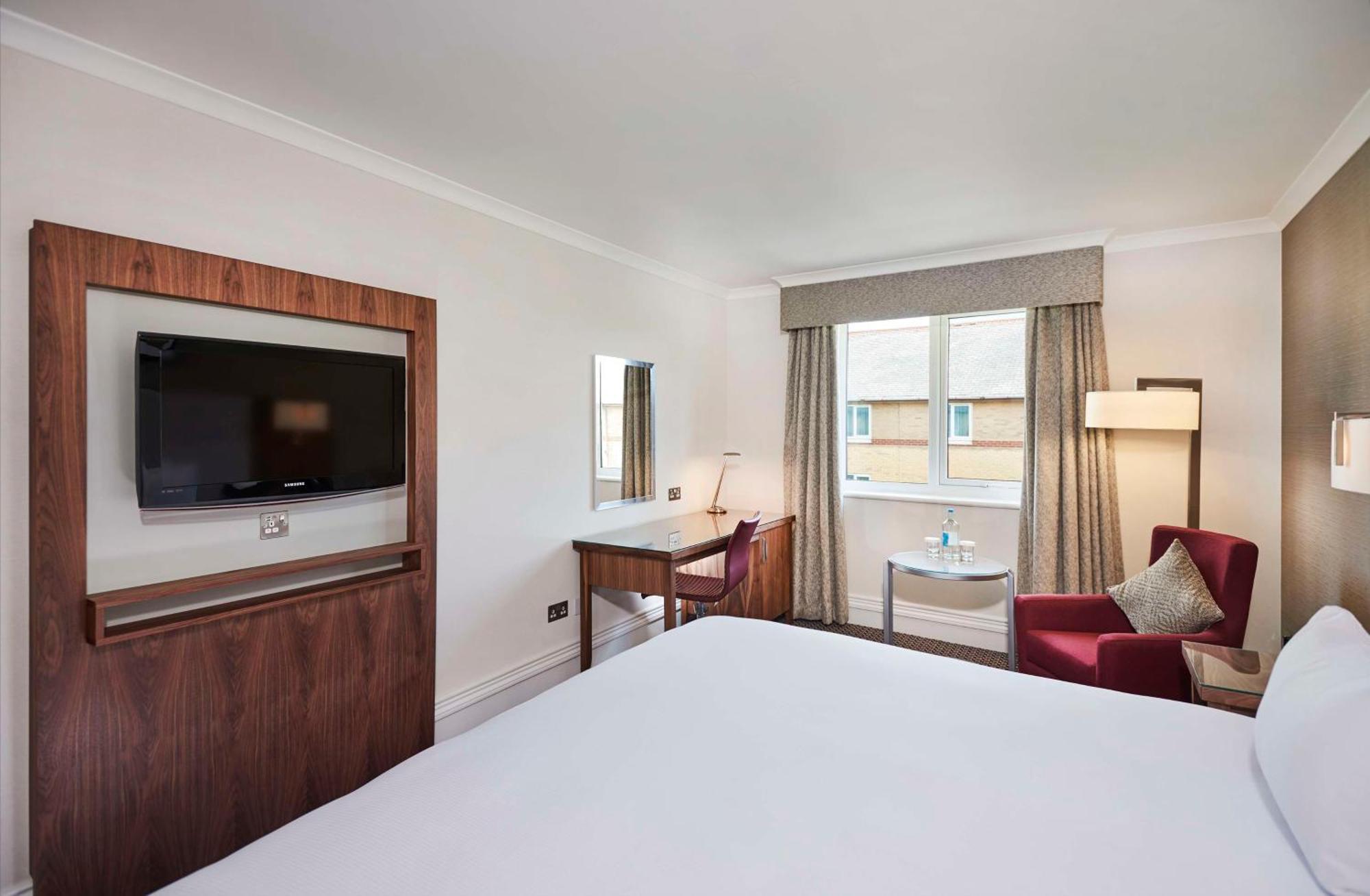 Doubletree By Hilton Bristol North Отель 4*