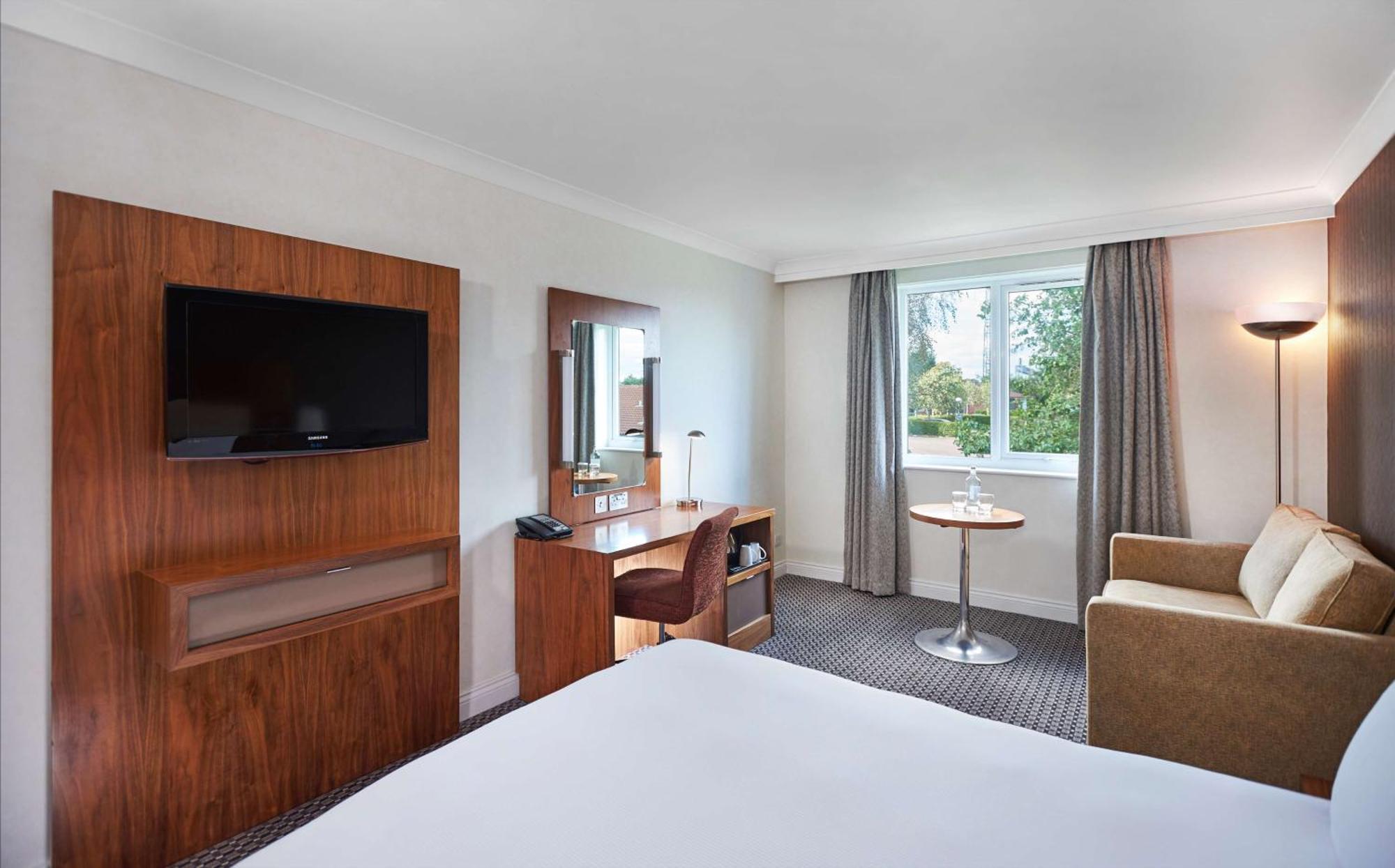 Отель Doubletree By Hilton Bristol North