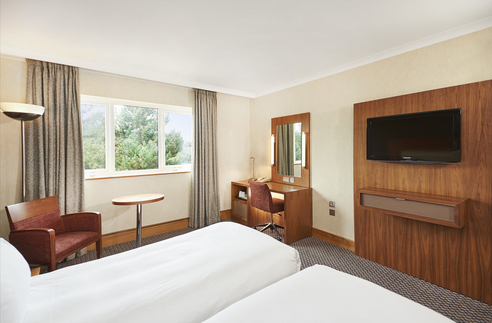 Отель Doubletree By Hilton Bristol North